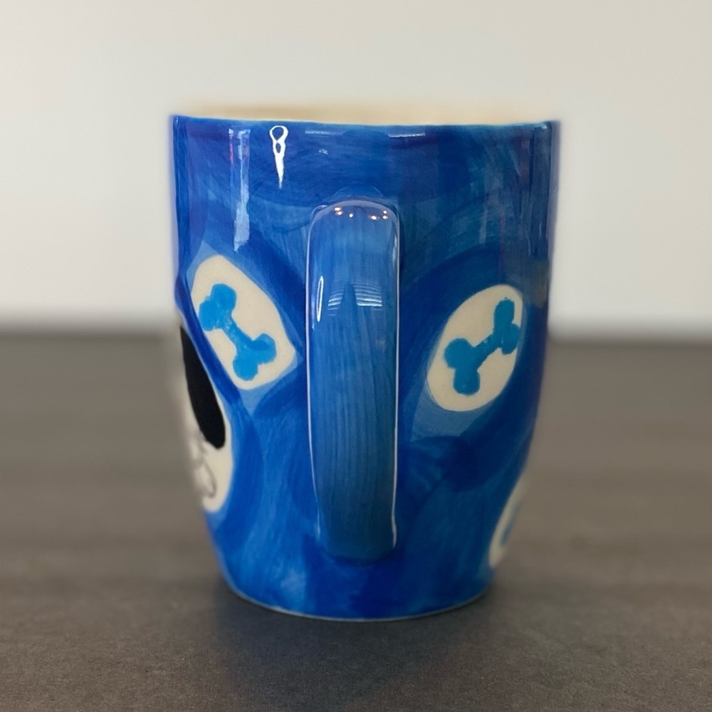 Hand Painted dog with doghouse and dog bones Mug made in Thailand - Picture 4 of 9